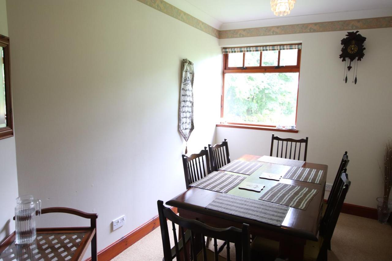 Serene Countryside Home With Manicured Gardens 스톤하븐 외부 사진
