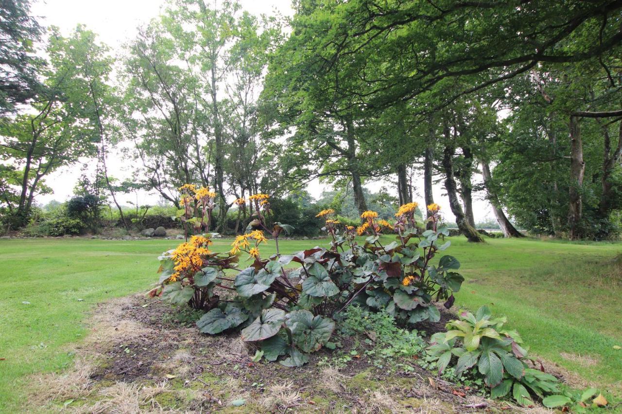 Serene Countryside Home With Manicured Gardens 스톤하븐 외부 사진